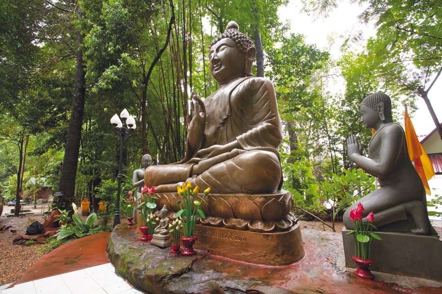 วัดป่าบ้านพันลำ