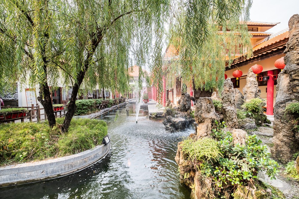 ศาลเจ้าปู่-ย่า