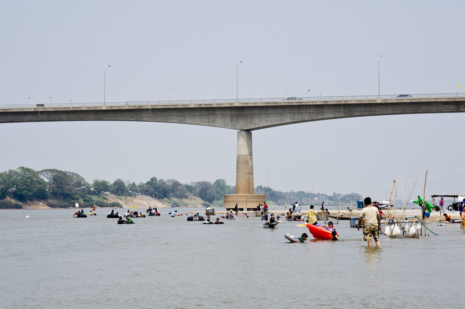 หาดจอมมณี