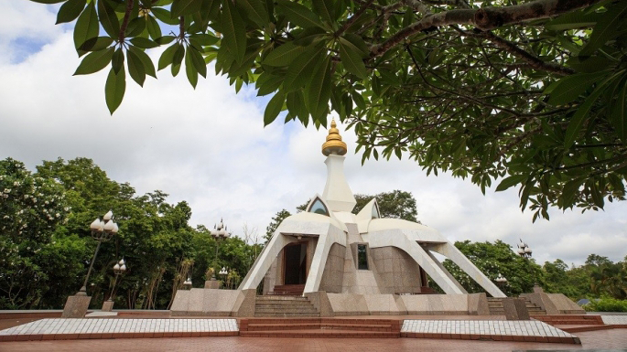 มณฑปหลวงปู่ขาว