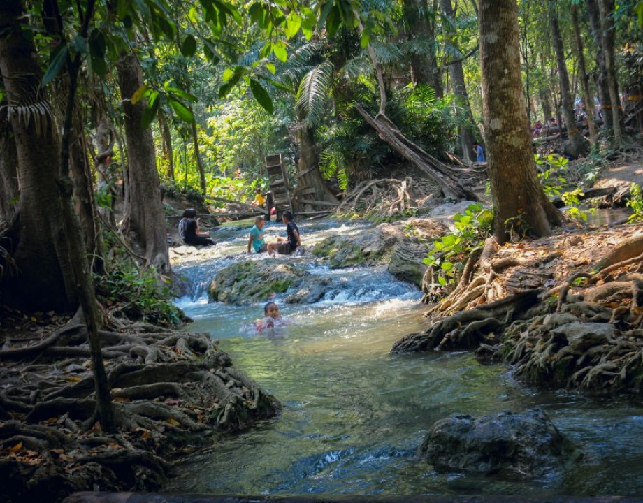 สวนรุกขชาติน้ำผุดทัพลาว