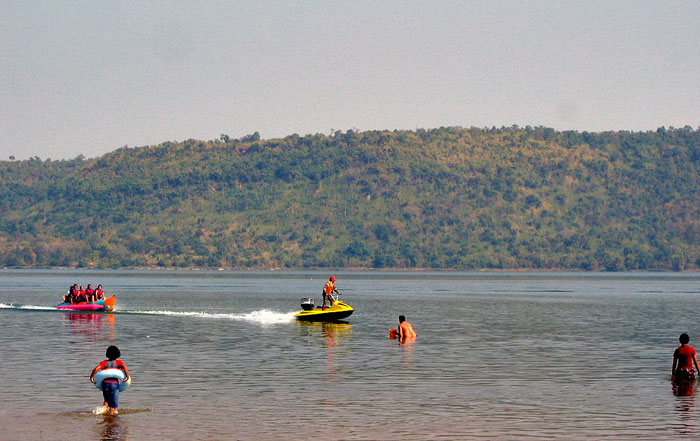 หาดจอมทอง