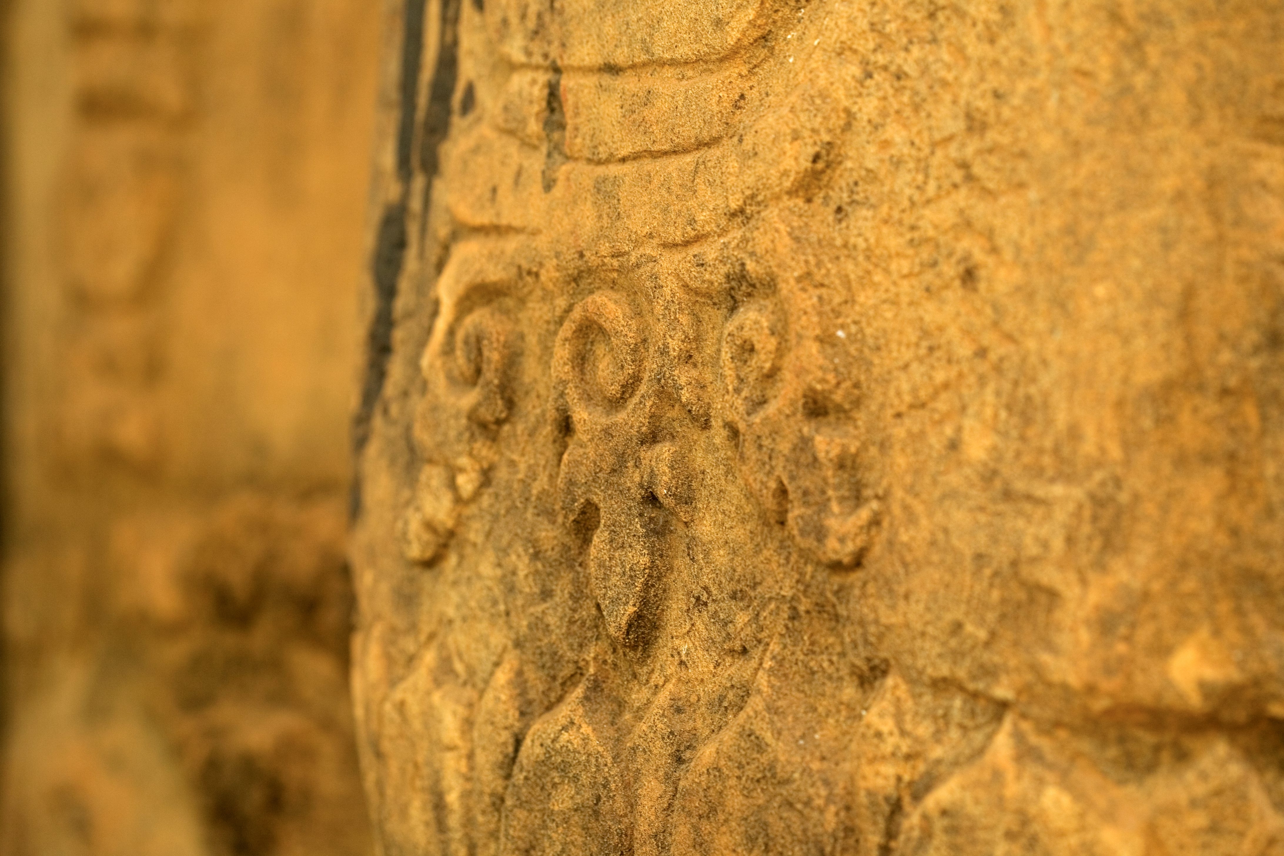 เสมาหินทราย บ้านปากแบ่งและบ้านนาหลัก