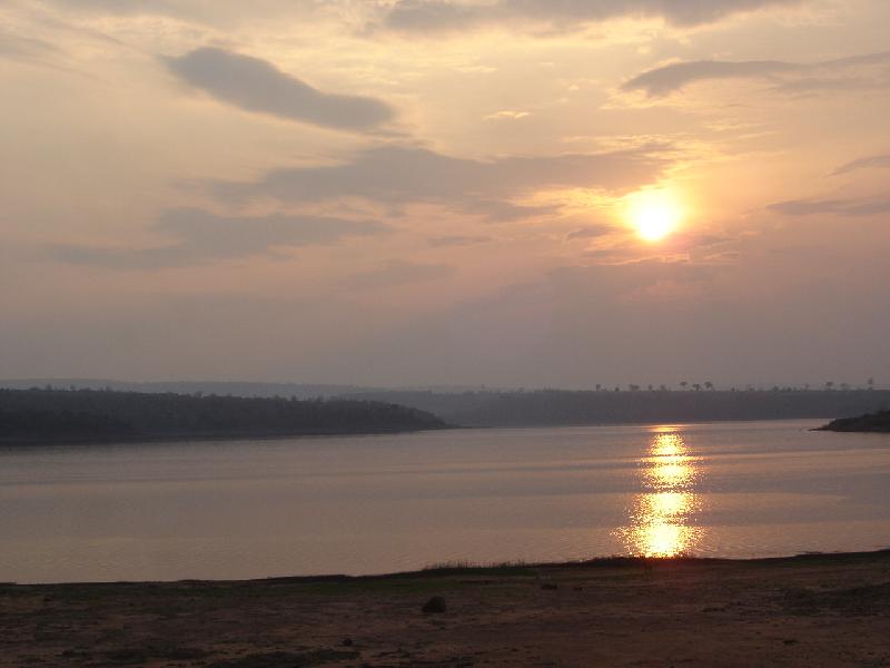 หาดชมตะวัน