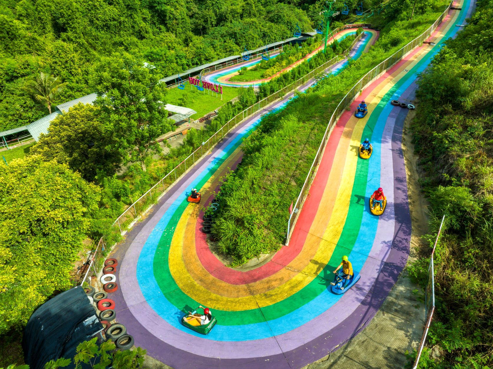 ไร่ทองสมบูรณ์คลับ