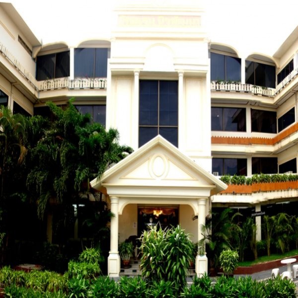 โรงแรมตักสิลา