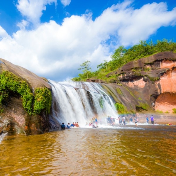 น้ำตกถ้ำพระ