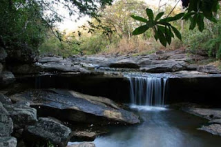 น้ำตกคำชะอี