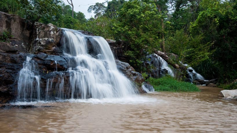 น้ำตกเทพพนา