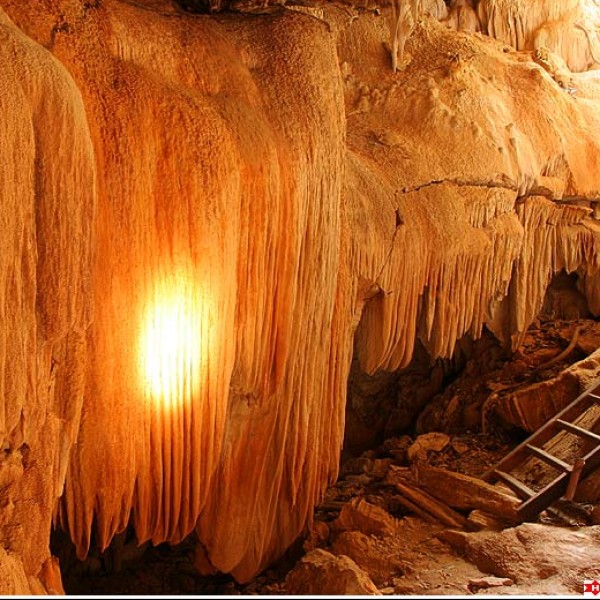 ถ้ำแก้ว