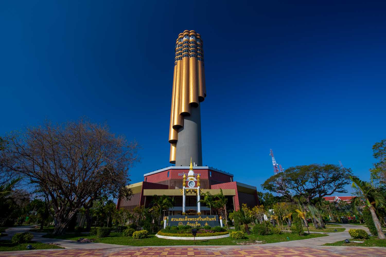 หอโหวด 101